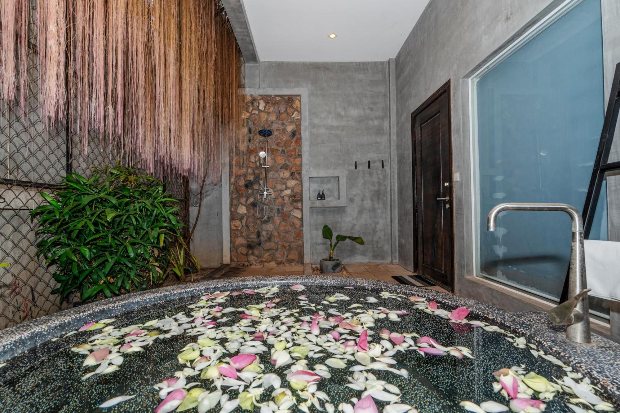 Angkor Tempora Boutique Hotell Siem Reap Exteriör bild